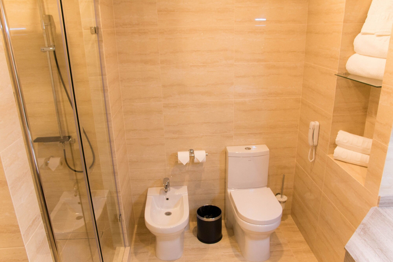 Bathroom 5, Solutel, Bishkek