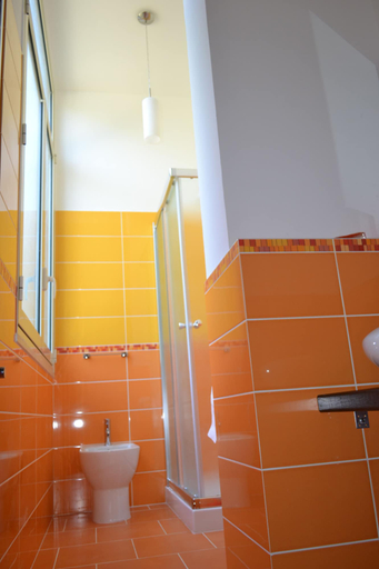 Bathroom 2, Rooms&Breakfast Porta Nuova, Trapani