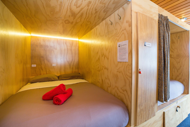 Bedroom 4, Tahuna Pod Hostel, Queenstown-Lakes