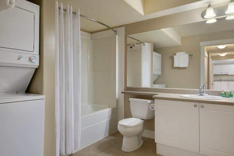 Bathroom 3, Stanton Suites Hotel Yellowknife, Fort Smith