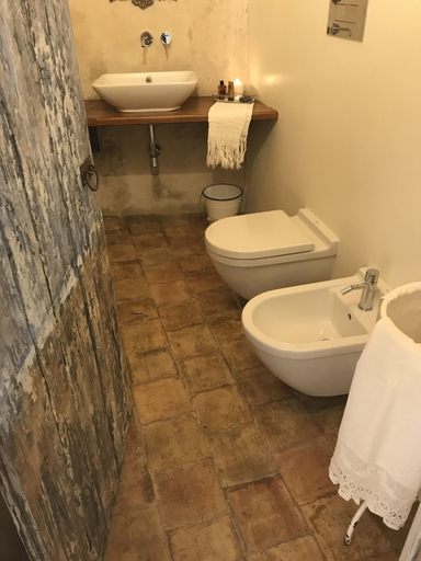 Bathroom 5, Charme in Perillis, L'Aquila