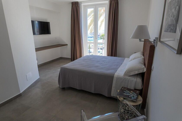 Bedroom 3, Liberty Palace, Messina