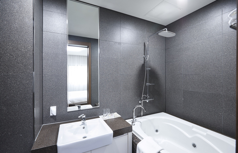 Bathroom 3, Hotel Around Pyeongchang, Pyeongchang