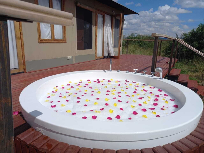 Bathroom 5, Emayian Luxury Camp, Narok West
