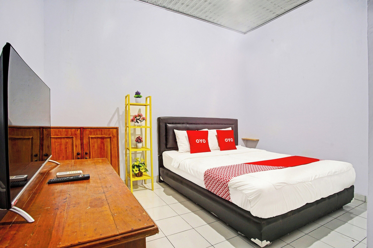 Bedroom 1, OYO 3994 Wisma Amalia, Bandar Lampung
