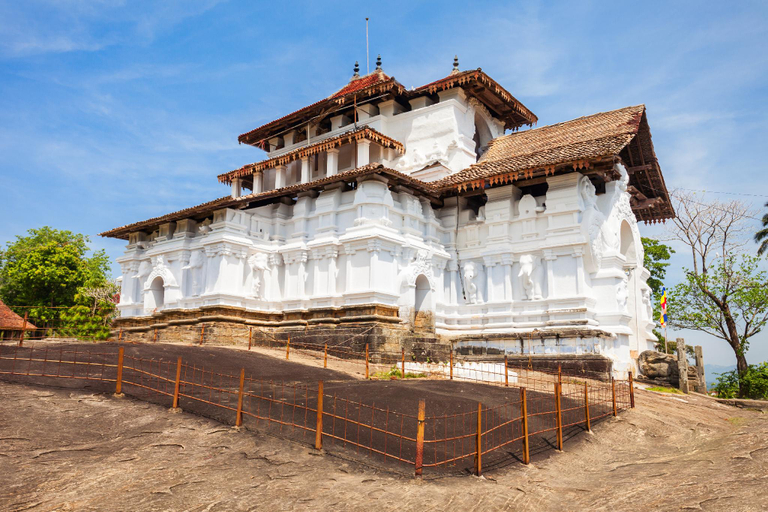 Exterior & Views 1, Cogent Holiday Home, Udunuwara