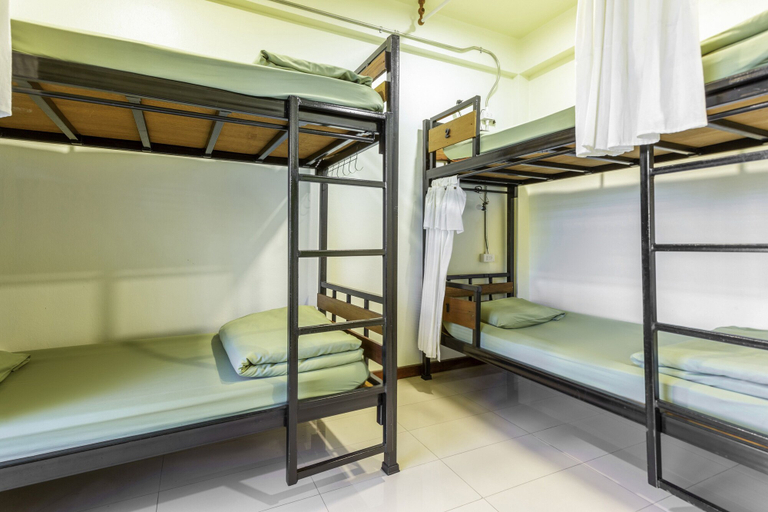 Bedroom 3, OYO 928 Leaf Hostel, Muang Chiang Mai