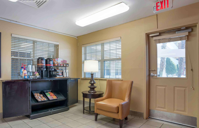 Public Area 2, Extended Stay America Suites - Mobile - Spring Hill, Mobile