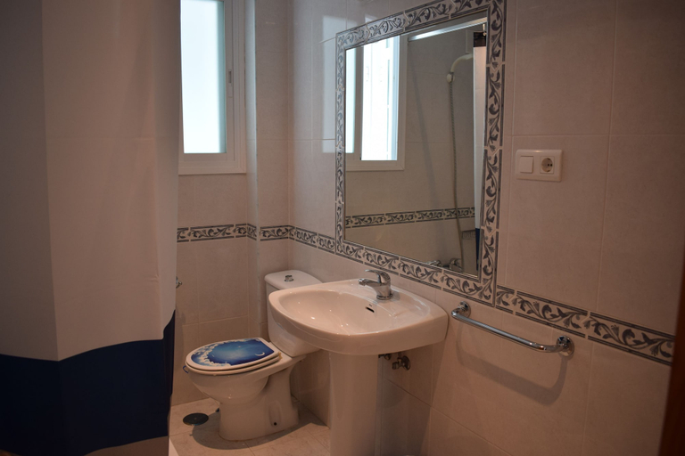 Bathroom 4, Apartamentos El Jardin, Málaga