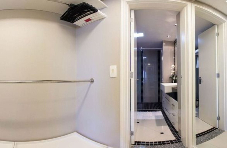 Bathroom 5, Flat Iate, Fortaleza