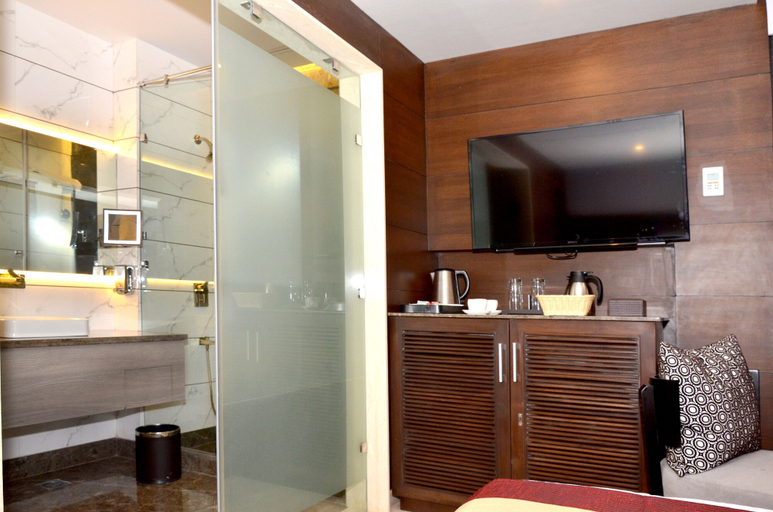 Bathroom 5, Sawera Grand, Amritsar