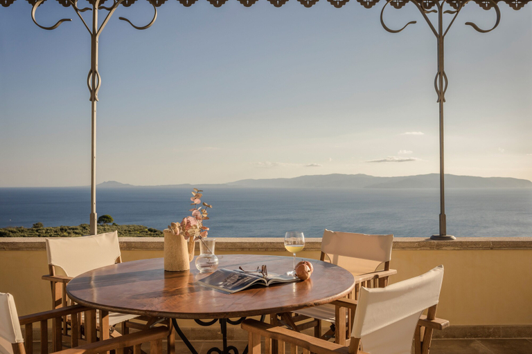 Others 5, Villa Comi, Ionian Islands