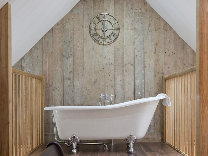 Bathroom 3, The New Inn, Dorset