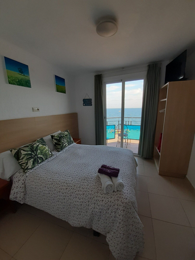 Bedroom 3, Hostal Mozaik Lloret, Girona