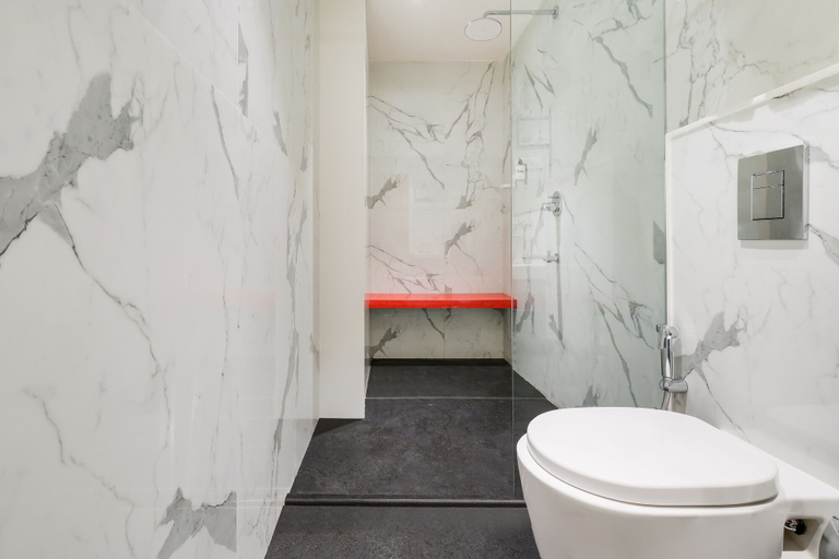 Bathroom 5, Red Fox by Lemon Tree Hotels, Vijayawada, Krishna