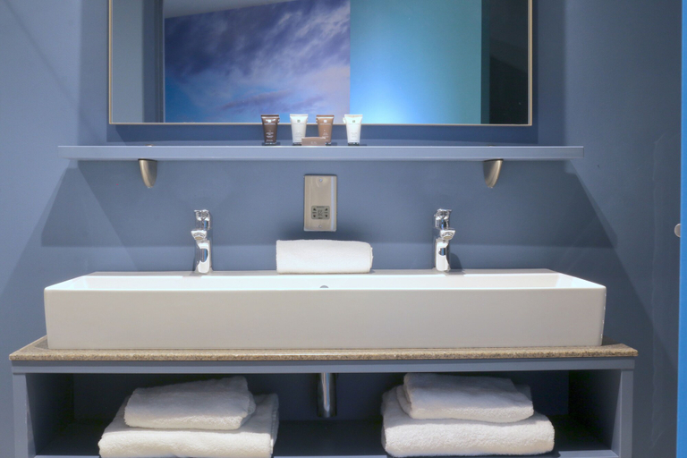 Bathroom 3, Hex Wildlife Hotel, Doncaster