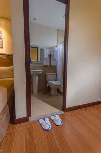 Bathroom 4, Fersal Hotel Puerto Princesa, Puerto Princesa City