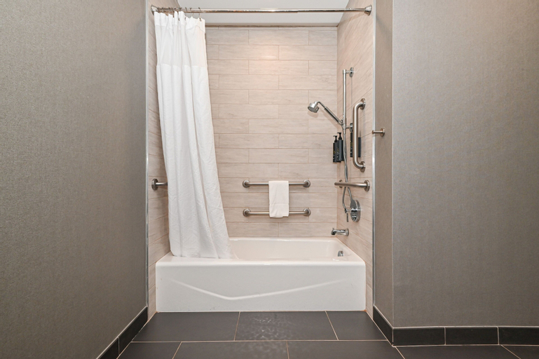 Bathroom 8