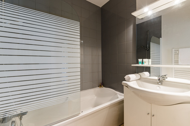 Bathroom 4, Résidence L'Estuaire, Gironde