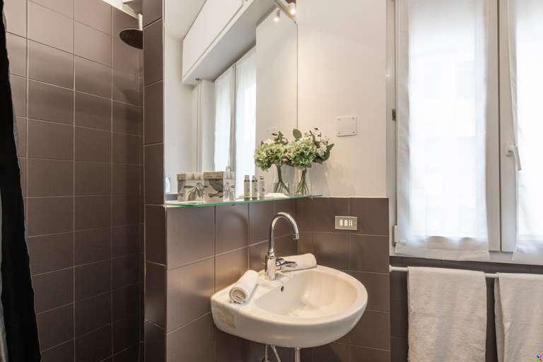 Bathroom 4, BnButler - Brivio 21, Milano