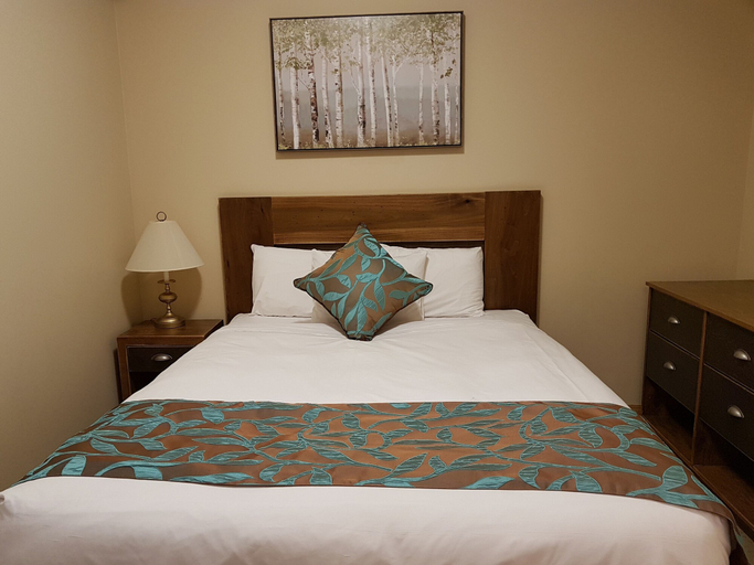Bedroom 3, Sunset Resorts Canmore and Spa, Division No. 15