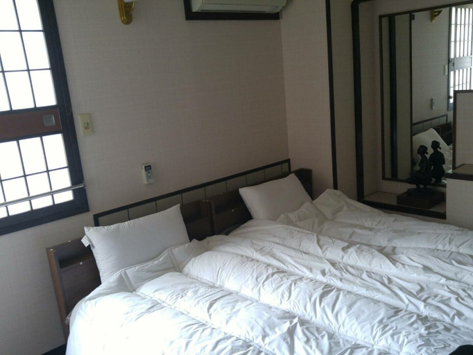 Bedroom 2, Guesthouse & Hotel RA Kagoshima, Kagoshima