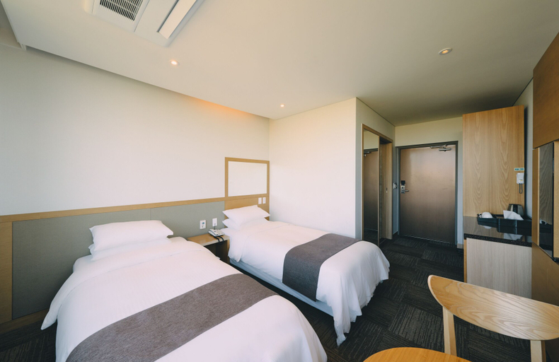 Bedroom 4, Poong Gyung Hotel, Seogwipo
