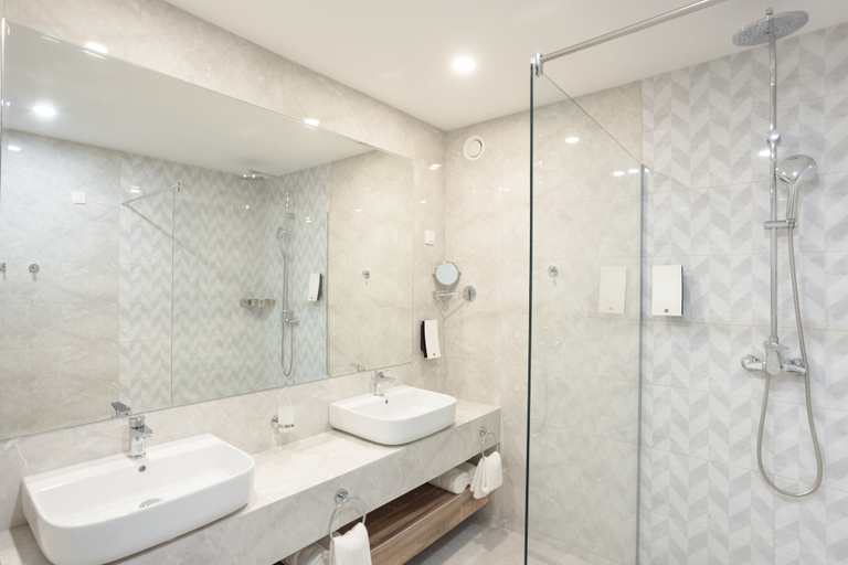 Bathroom 5, Azul Beach Resort Montenegro by Karisma - All inclusive