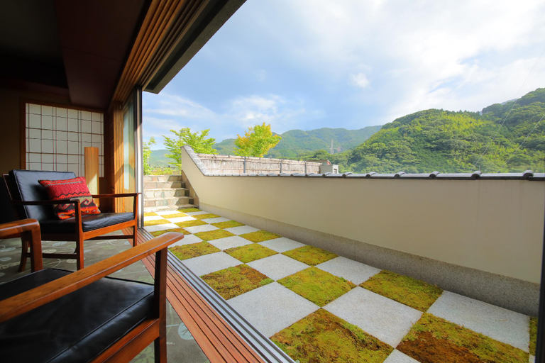 Public Area 2, Fukiya Ryokan, Yugawara