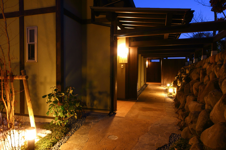 Exterior & Views 2, Asagirinomieru Yado Yufuin Hanayoshi, Yufu