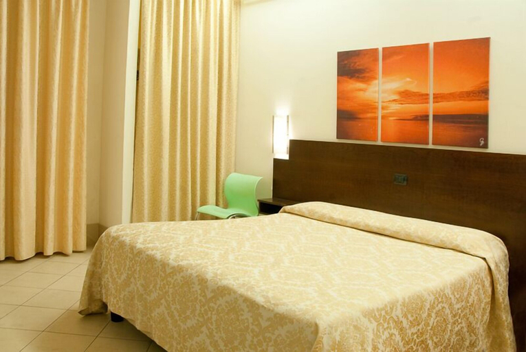 Bedroom 2, Hotel Villa Ionia, Syracuse