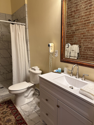 Bathroom 3, The Inn at Cedar Grove, Warren