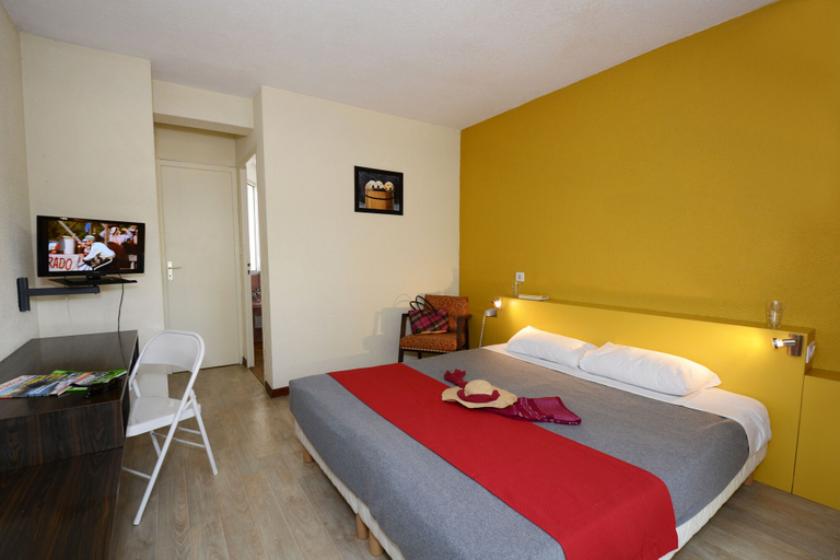 Others, Hôtel Le Lagon, Gard
