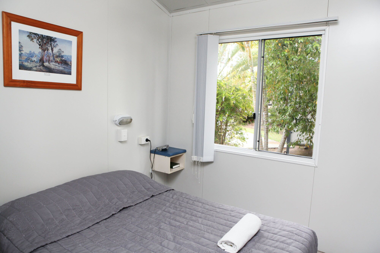 Bedroom 2, Tasman Holiday Parks - Fraser Coast, Hervey Bay - Pt A