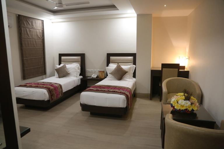 Bedroom 3, Hotel Central Palace, Dehradun
