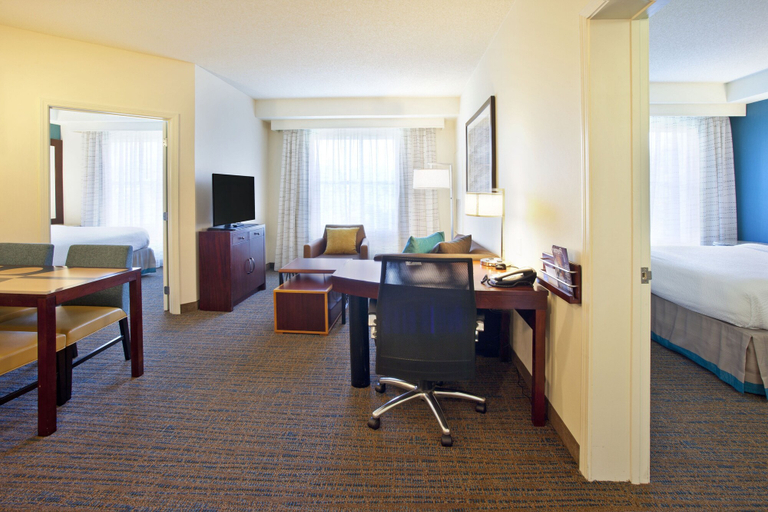 Bedroom 3, Residence Inn by Marriott Baltimore Hunt Valley, Baltimore