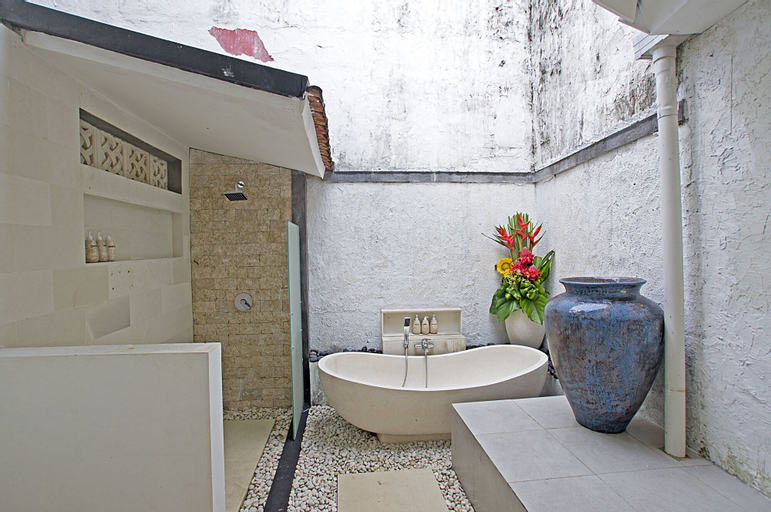 Bathroom 4