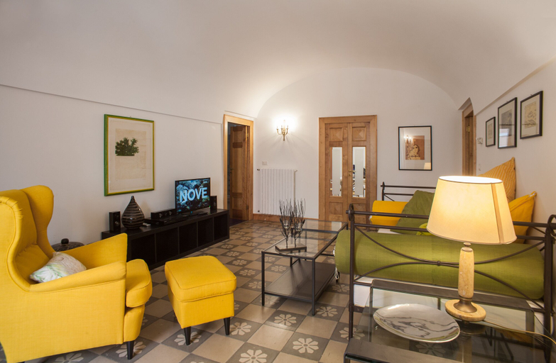 Living room 3, Palazzo Giove', Bari