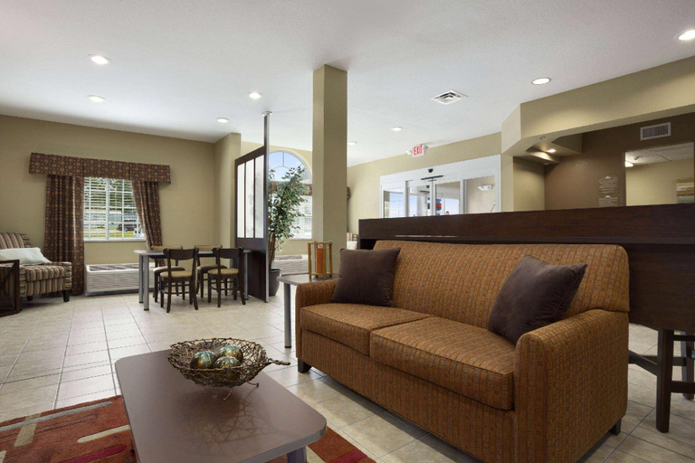 Public Area, Microtel Inn & Suites by Wyndham Carrollton, Carroll