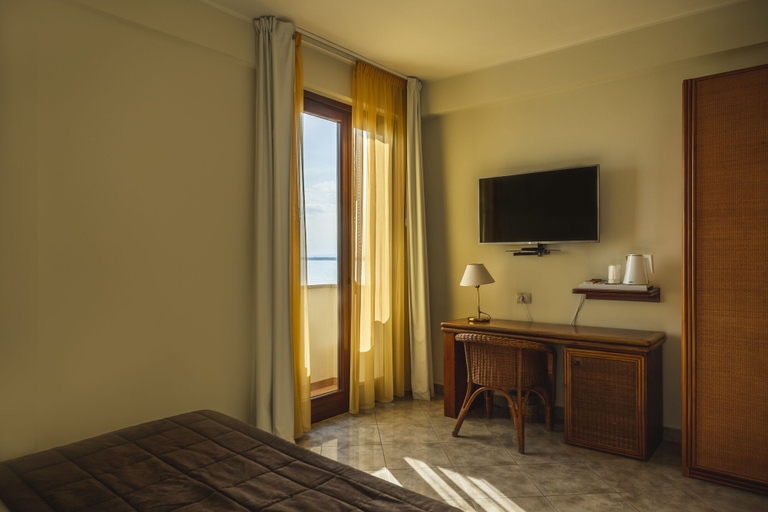 Bedroom 3, Hotel Ara Solis, Taranto
