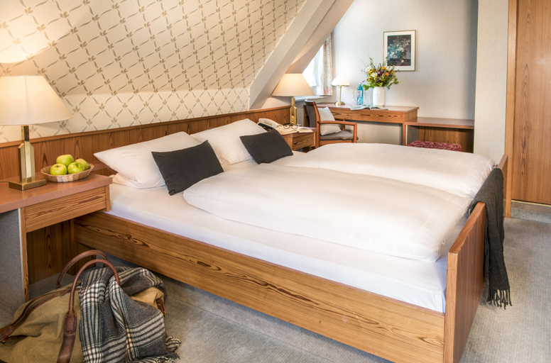 Bedroom 4, Berghotel Hoher Knochen, Hochsauerlandkreis