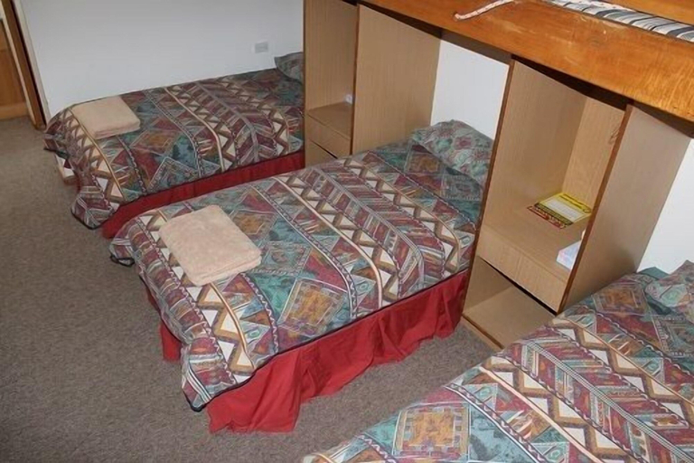 Bedroom 4, Boonoona Ski Lodge, Snowy River