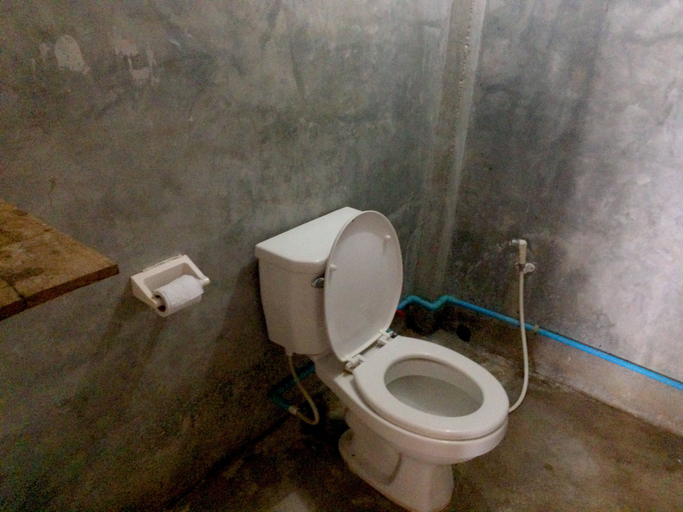 Bathroom 4, Tony Guesthouse, Pai
