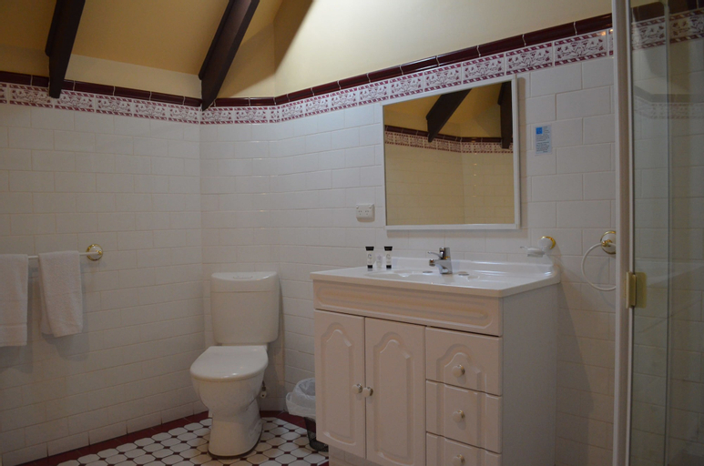 Bathroom 2