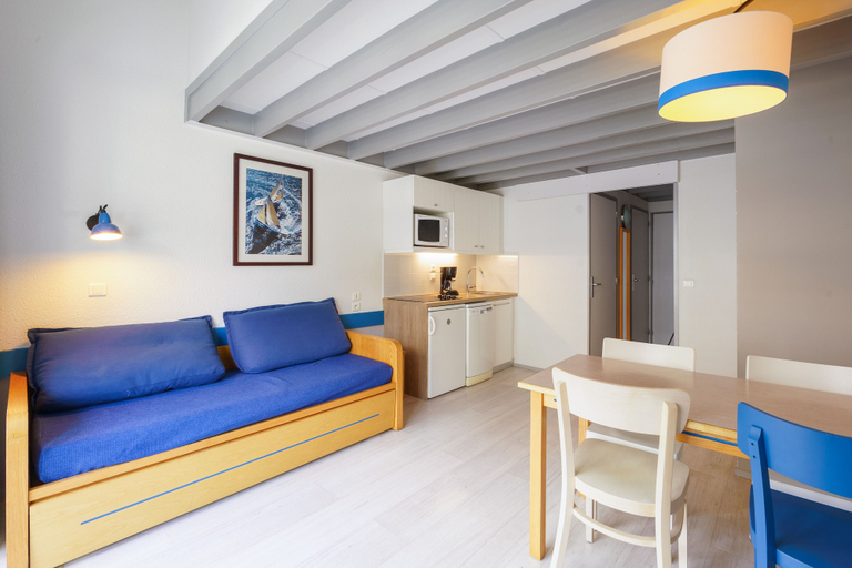 Bedroom 3, PIERRE AND VACANCES RESIDENCE LA CORNICHE DE LA PLAGE, Finistère