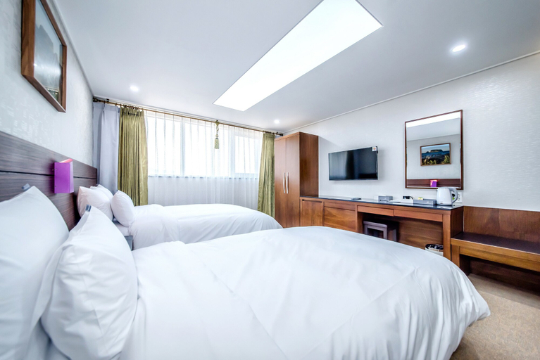 Bedroom 3, The Stay Century Hotel, Jeju