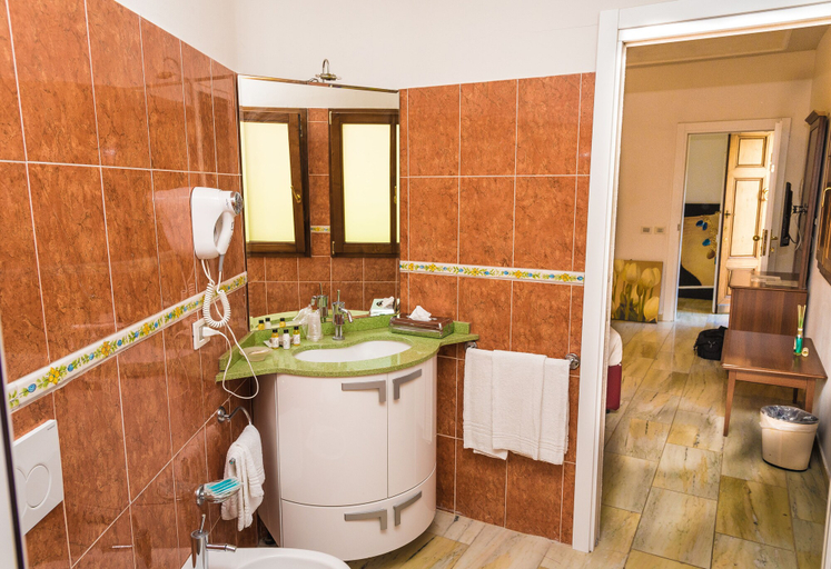 Bathroom 4, Relais la Corte di Cloris, Florence