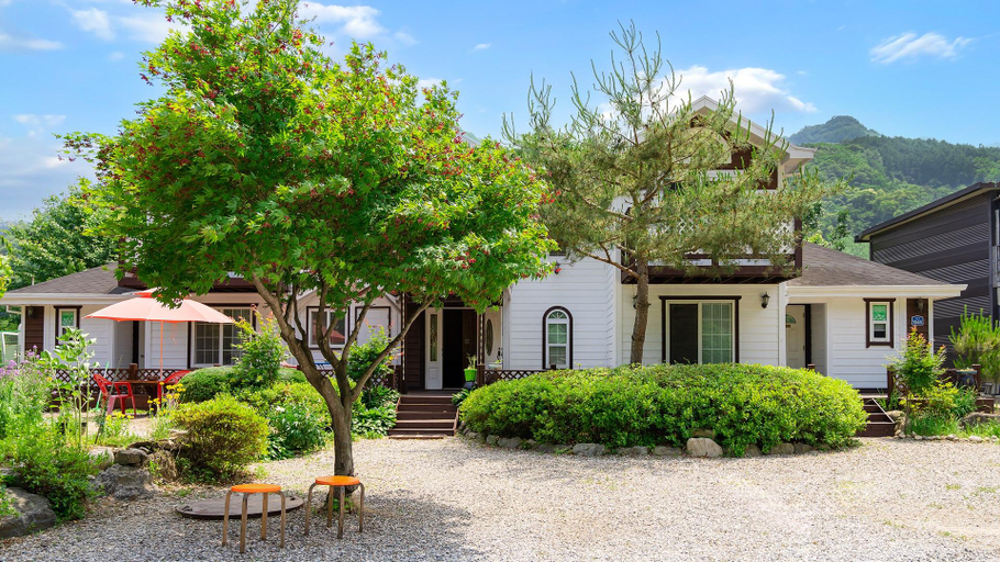 Others 3, Gapyeong Dasom Pension, Gapyeong