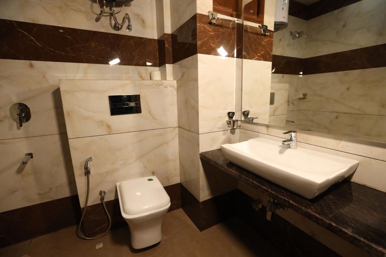 Bathroom 4, Hotel Starex Opp. Artemis Hospital, Gurgaon