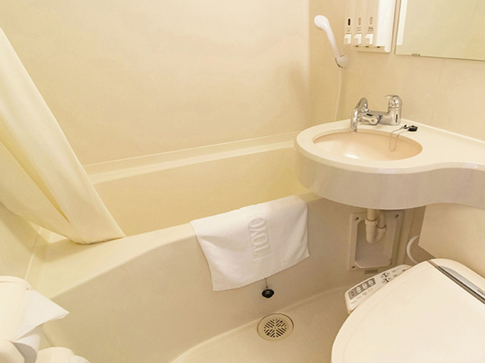 Bathroom 14